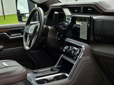 2024 GMC Sierra 2500 HD Denali