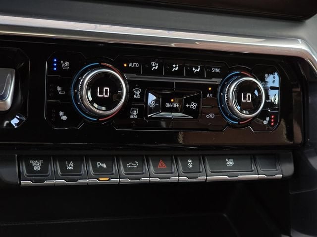 2026 GMC Sierra 3500 HD Denali Ultimate DRW