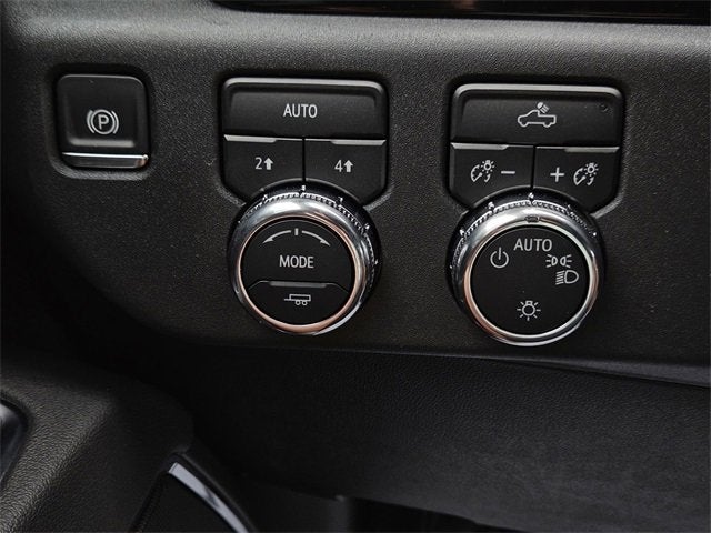 2025 GMC Sierra 1500 SLE