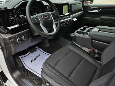 2025 GMC Sierra 1500 SLE