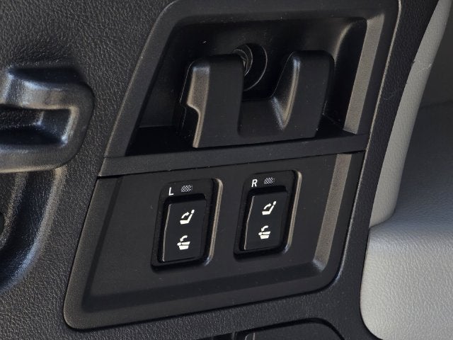 2016 Toyota Sequoia SR5