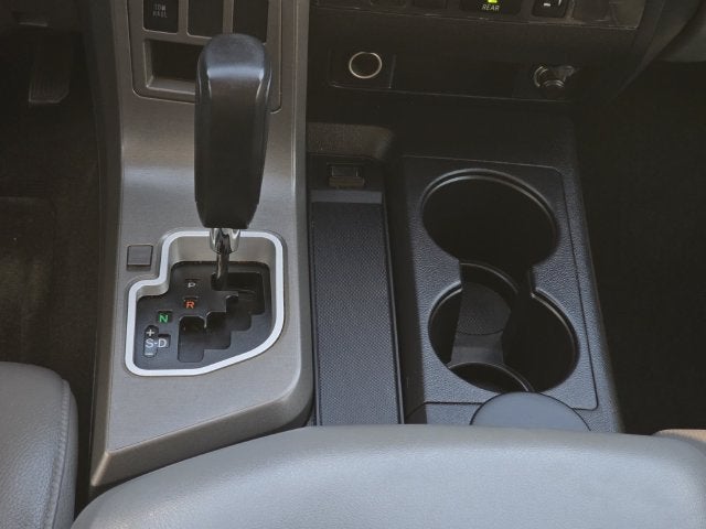 2016 Toyota Sequoia SR5