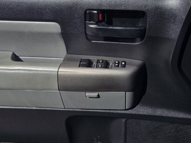 2016 Toyota Sequoia SR5
