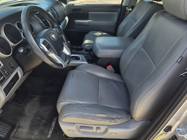 2016 Toyota Sequoia SR5