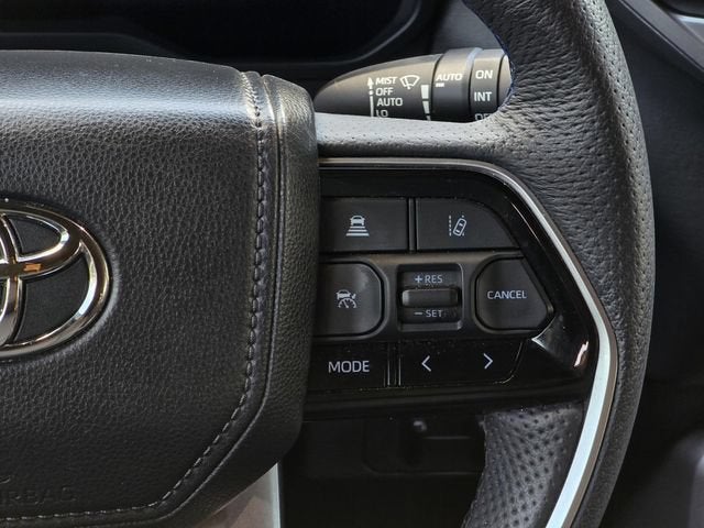 2023 Toyota Sequoia SR5